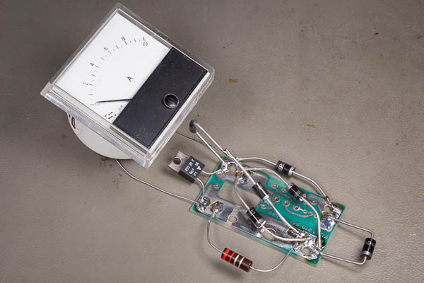 https://www.miedema.dyndns.org/co/2023/dimbulb/IMG_1797__Meter_limiter_-_prototype-600pix.jpg