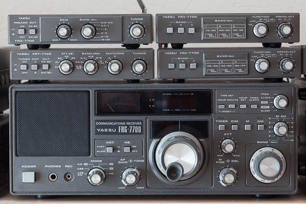 https://www.miedema.dyndns.org/co/2023/rene/IMG_2070__Yaesu_FRG-7700_set_2-600pix.jpg