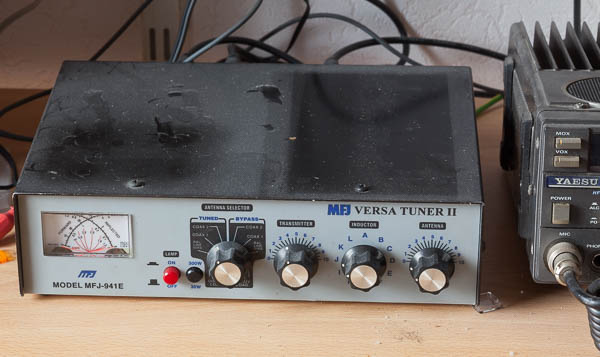 https://www.miedema.dyndns.org/co/2023/rene/IMG_2077__MFJ_Versa_tuner_II_-_front-600pix.jpg