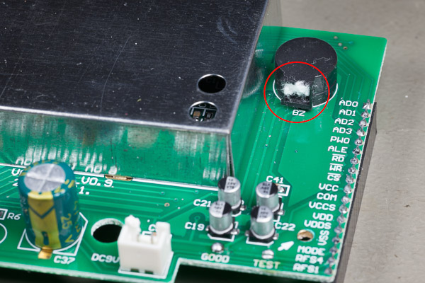 https://www.miedema.dyndns.org/co/2023/vici/IMG_0023__Vici_DM8145_beeper_modification-600pix.jpg