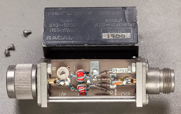 https://www.miedema.dyndns.org/co/2024/IMG_2445__Racal-Dana_freq_doubler-600pix.jpg