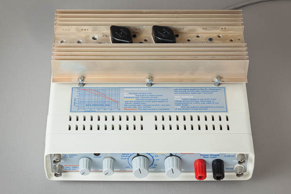 https://www.miedema.dyndns.org/co/2025/IMG_6881__Mietro_Power_supply_Test_Load_boven-600pix.jpg