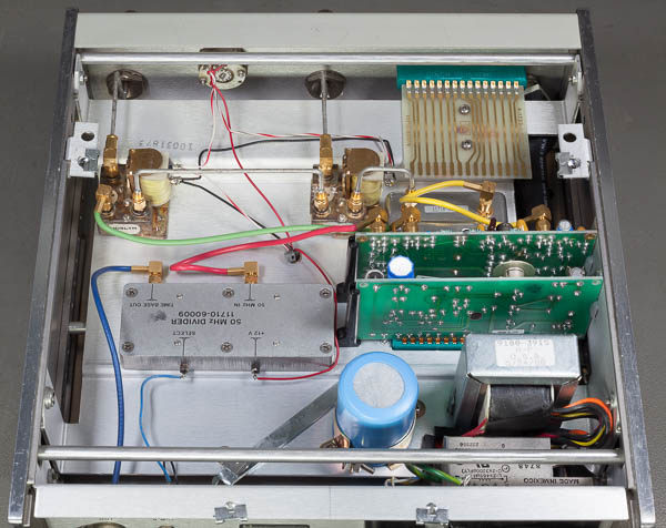https://www.miedema.dyndns.org/co/2026/hp11710b/IMG_4793__HP_11710B_-_interior_from_rear-600pix.jpg
