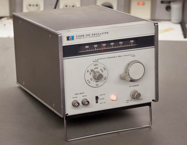 https://www.miedema.dyndns.org/co/2026/hp3200b/IMG_1924__HP_3200B_rbeckers_front_zij-600pix.jpg