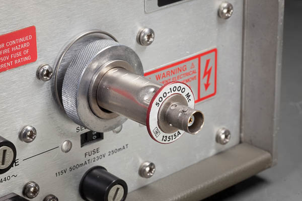 https://www.miedema.dyndns.org/co/2026/hp3200b/IMG_6647__HP3200B_with_13515A_doubler_probe-600pix.jpg
